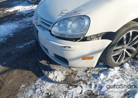 2007 Volkswagen Rabbit 4-Door z USA, uszkodzony, nr VIN WVWDR71K47W267309